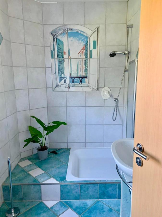 Ferienwohnung Haus Am See Ewighausen Bagian luar foto